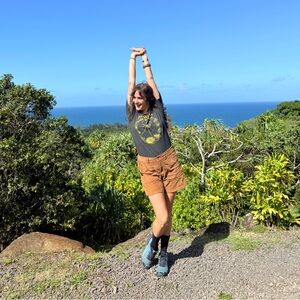 Meet your Posher, Mareva